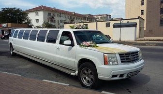 Свадебный лимузин Cadillac Escalade № О5377, белый