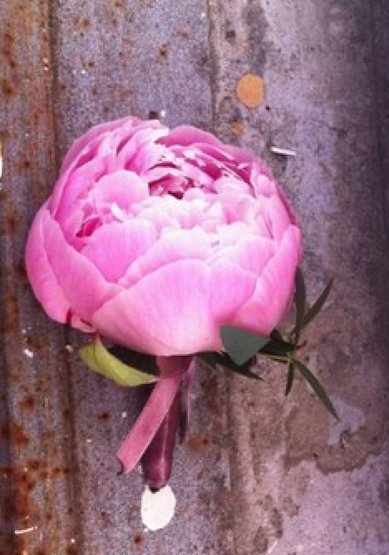 Бутоньерка П9108 - Салон цветов Праздничная Атмосфера